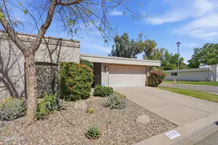 8198 E Del Caverna Dr, Scottsdale, AZ 85258 - Photo 3