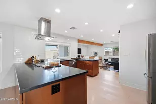 2404 W Pampa Circle W, Mesa, AZ 85202 - Photo 9