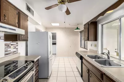 13239 N 110th Avenue, Sun City, AZ 85351 - Photo 15