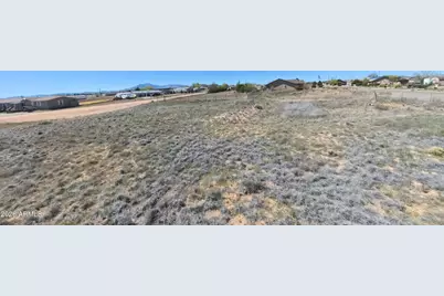 1191 Chuck Wagon Lane #28, Chino Valley, AZ 86323 - Photo 11