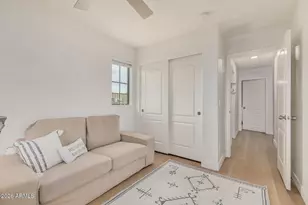 2725 E Mine Creek Rd, Phoenix, AZ 85024 - Photo 23