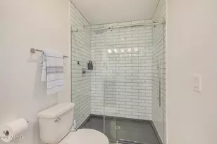 2725 E Mine Creek Rd, Phoenix, AZ 85024 - Photo 21