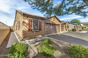 2725 E Mine Creek Rd, Phoenix, AZ 85024 - Photo 3