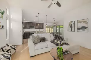 2725 E Mine Creek Rd, Phoenix, AZ 85024 - Photo 9