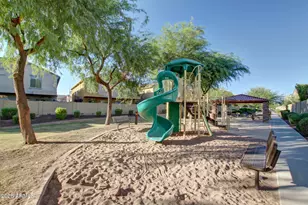 2725 E Mine Creek Rd, Phoenix, AZ 85024 - Photo 41