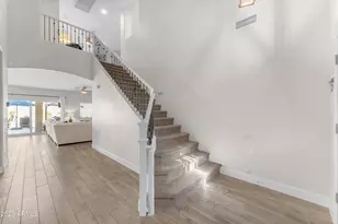 2522 E Mine Creek Rd, Phoenix, AZ 85024 - Photo 3