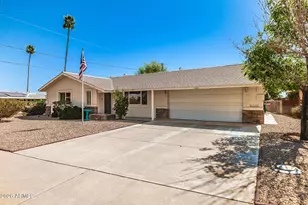 11801 N Coggins Dr, Sun City, AZ 85351 - Photo 3