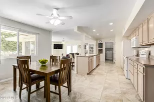11801 N Coggins Dr, Sun City, AZ 85351 - Photo 13
