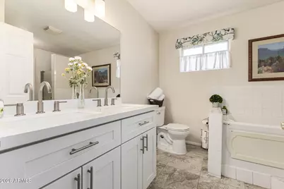 11801 N Coggins Drive, Sun City, AZ 85351 - Photo 23