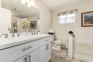 11801 N Coggins Dr, Sun City, AZ 85351 - Photo 23