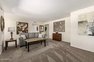 11801 N Coggins Dr, Sun City, AZ 85351 - Photo 9