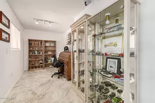 11801 N Coggins Dr, Sun City, AZ 85351 - Photo 19