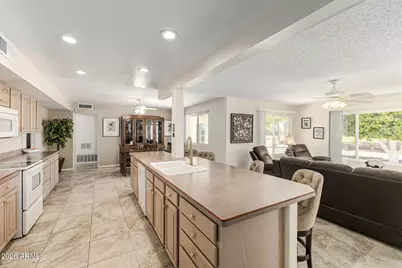 11801 N Coggins Drive, Sun City, AZ 85351 - Photo 11