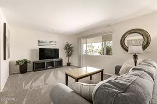 11801 N Coggins Dr, Sun City, AZ 85351 - Photo 7