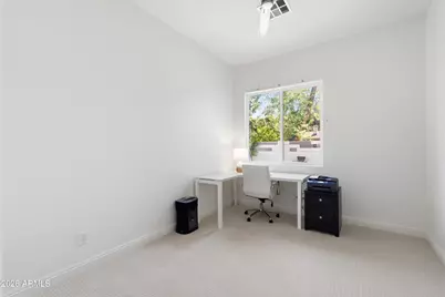 1822 W El Caminito Drive, Phoenix, AZ 85021 - Photo 33