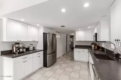 3827 E Larkspur Drive, Phoenix, AZ 85032 - Photo 9