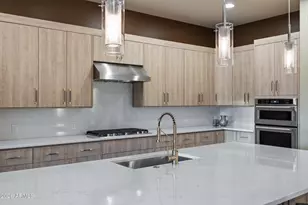 355 E Maryland Ave, Phoenix, AZ 85012 - Photo 11