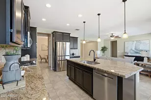 18834 W Yucatan Dr, Surprise, AZ 85388 - Photo 17