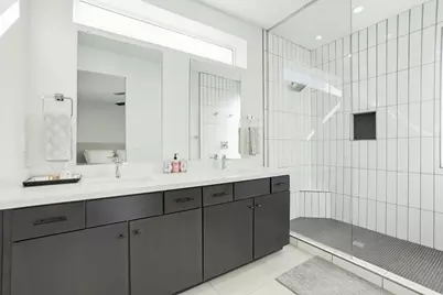 5151 N 13th Place #Unit 5, Phoenix, AZ 85014 - Photo 17