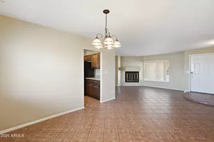 10639 N 48th Dr, Glendale, AZ 85304 - Photo 13