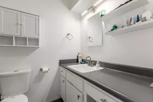 2344 E School Dr, Phoenix, AZ 85040 - Photo 17