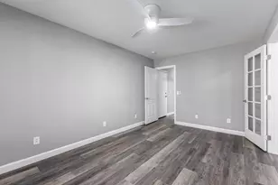 2313 W Straight Arrow Ln, Phoenix, AZ 85085 - Photo 25