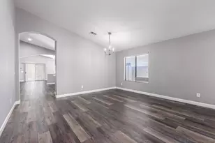 2313 W Straight Arrow Ln, Phoenix, AZ 85085 - Photo 29