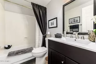 1605 E Saltsage Dr, Phoenix, AZ 85048 - Photo 33