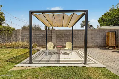 210 E El Camino Drive, Phoenix, AZ 85020 - Photo 33