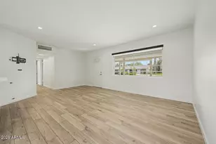 210 E El Camino Dr, Phoenix, AZ 85020 - Photo 9