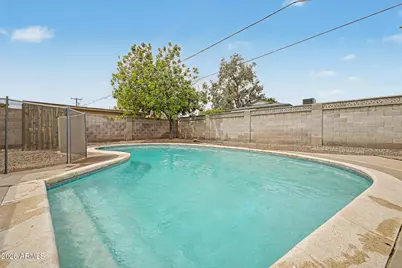 210 E El Camino Drive, Phoenix, AZ 85020 - Photo 35