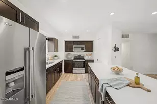 210 E El Camino Dr, Phoenix, AZ 85020 - Photo 3