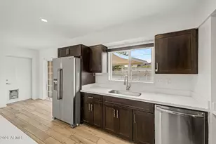 210 E El Camino Dr, Phoenix, AZ 85020 - Photo 15