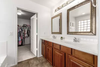 673 W Hereford Drive, San Tan Valley, AZ 85143 - Photo 15