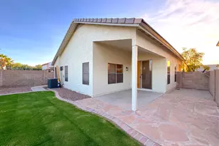 1051 S Honeysuckle Ln, Gilbert, AZ 85296 - Photo 11