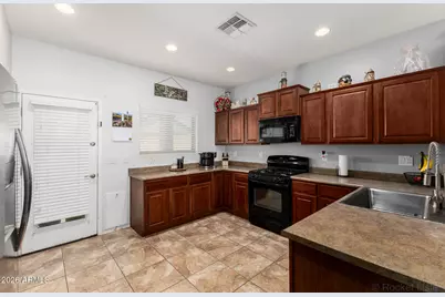 8924 N 182nd Avenue, Waddell, AZ 85355 - Photo 9