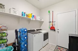 3013 S 78th Dr, Phoenix, AZ 85043 - Photo 27