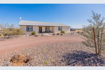 2920 W Derby Street, Casa Grande, AZ 85194 - Photo 3