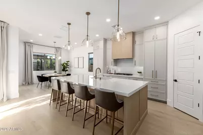 4423 W Park View Lane, Glendale, AZ 85310 - Photo 13