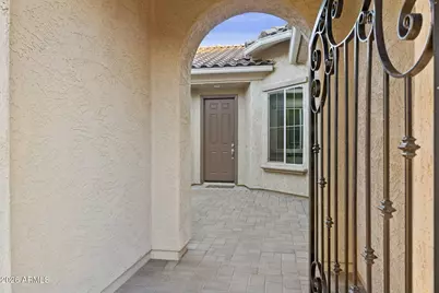 27002 W Oraibi Drive, Buckeye, AZ 85396 - Photo 5