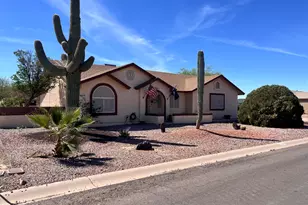 10361 W Buena Vista Dr, Arizona City, AZ 85123 - Photo 3