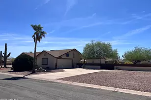 10361 W Buena Vista Dr, Arizona City, AZ 85123 - Photo 7