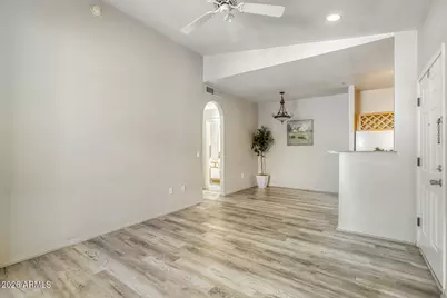 2929 W Yorkshire Drive #2074, Phoenix, AZ 85027 - Photo 1