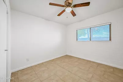 1518 W Colter Street #Apt 10, Phoenix, AZ 85015 - Photo 13