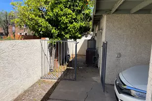 385 E Coronado Rd, Phoenix, AZ 85004 - Photo 19