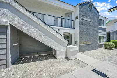 3065 N 67th Avenue #Apt 203, Phoenix, AZ 85033 - Photo 3