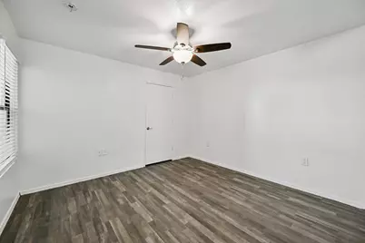 3065 N 67th Avenue #Apt 203, Phoenix, AZ 85033 - Photo 27