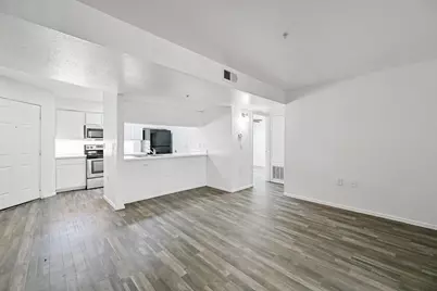 3065 N 67th Avenue #Apt 203, Phoenix, AZ 85033 - Photo 11