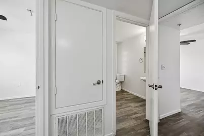 3065 N 67th Avenue #Apt 203, Phoenix, AZ 85033 - Photo 29