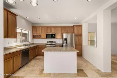 10925 W College Drive, Phoenix, AZ 85037 - Photo 13